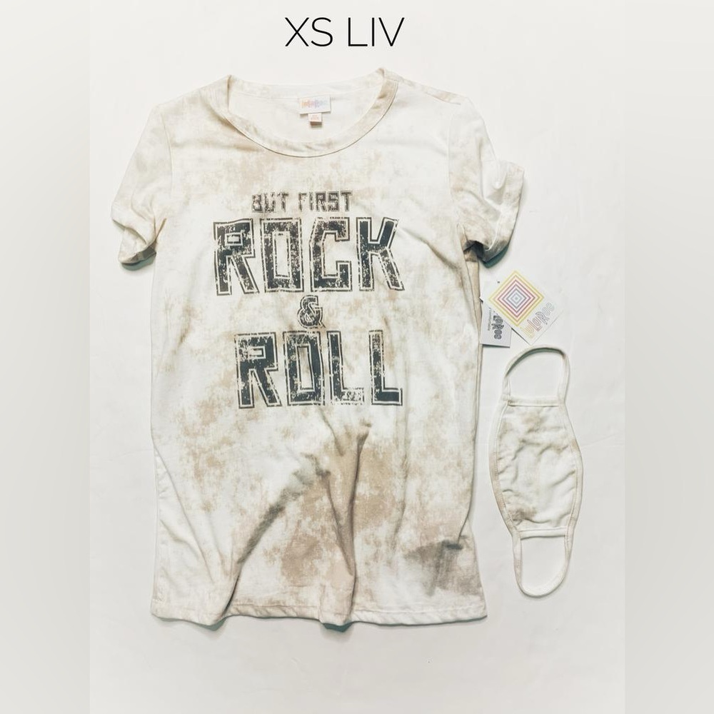 Lularoe Liv Tee NWT Boutique Item
